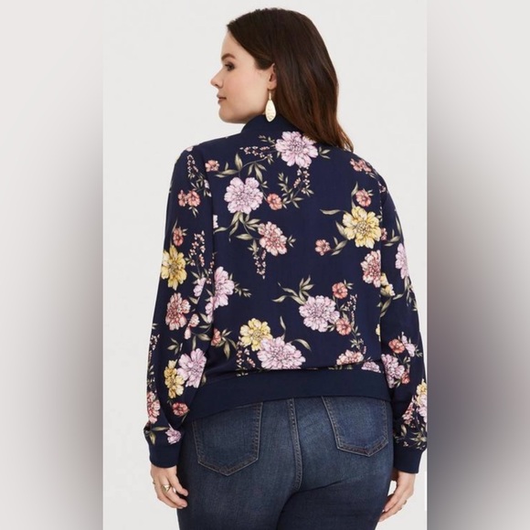 Torrid Navy Twill Floral Print Bomber Jacket Size 2 - Picture 5 of 8